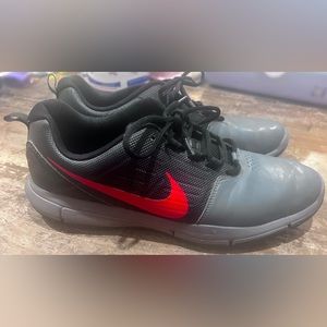 Men’s NIKE EXPLORER CTRL - US size 10.5